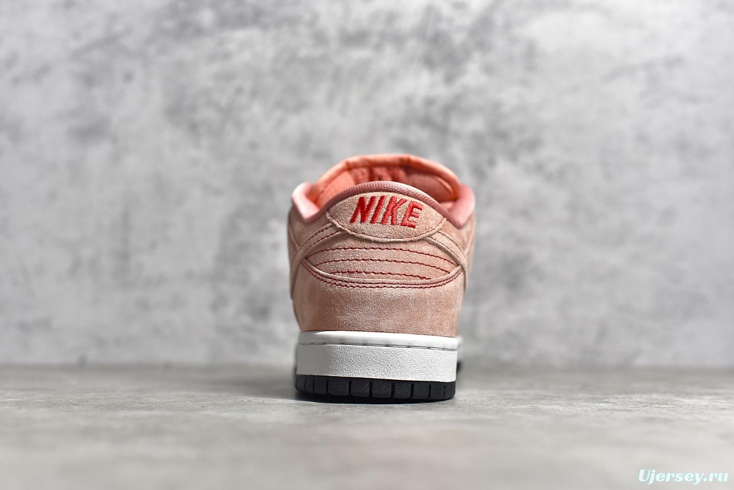 Nike SB Dunk Low “Pink”