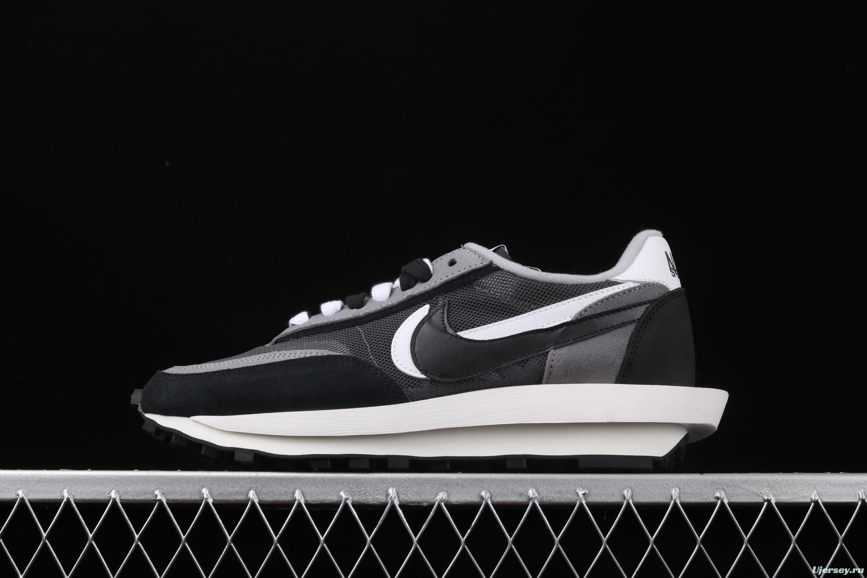 Sacai x NIKE LVD Waffle Daybreak co-signed catwalk style net gauze leather splicing double hook Swoosh running shoes BV0073-001