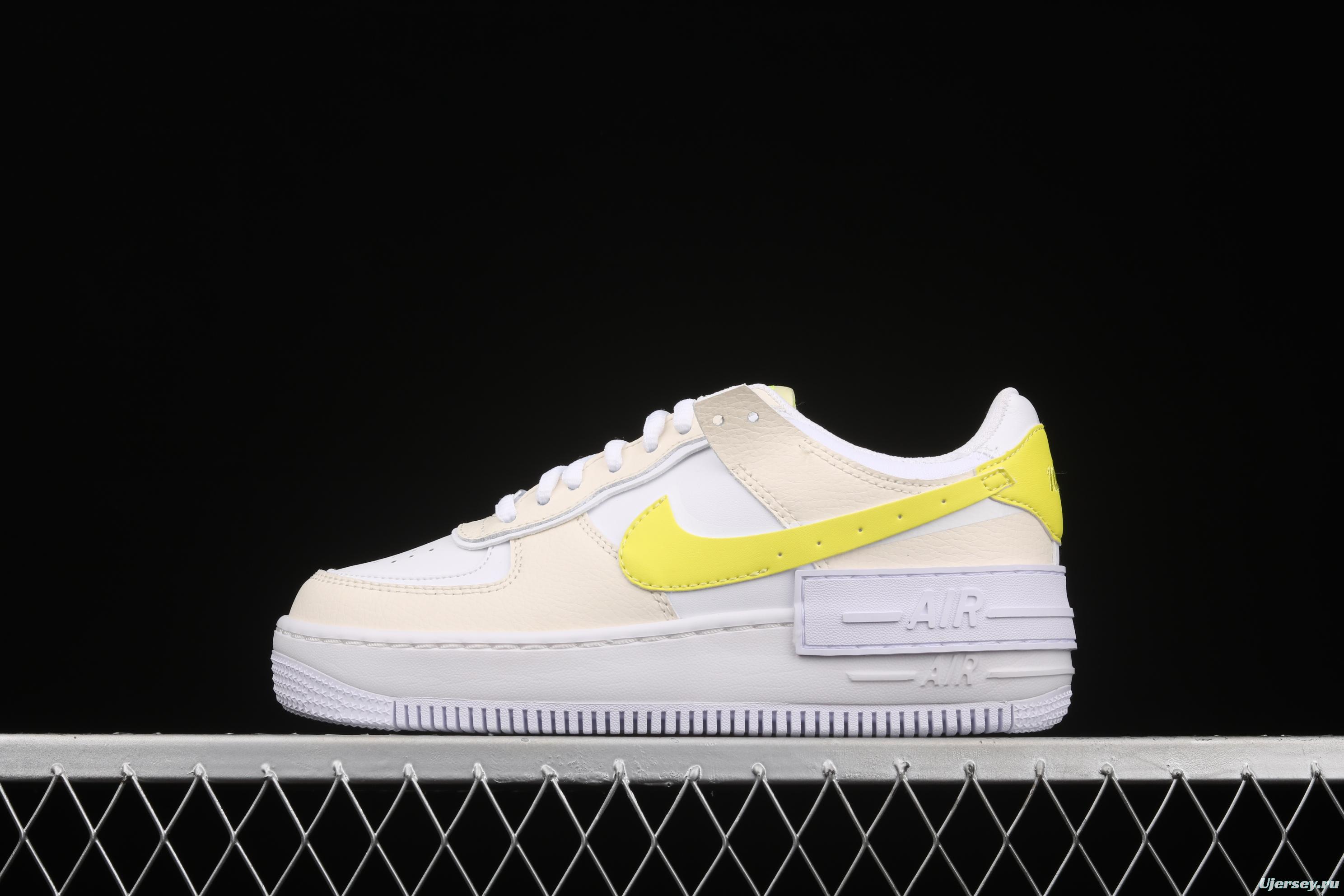 NIKE Air Force 1 ShAdidasow light weight heightened low-top board shoes DJ5197-100