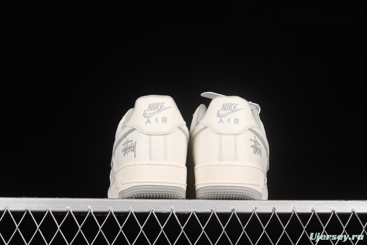 Stussy x NIKE Air Force 11607 Low Stussy co-named rice gray reflective low-top casual board shoes UN1815-802
