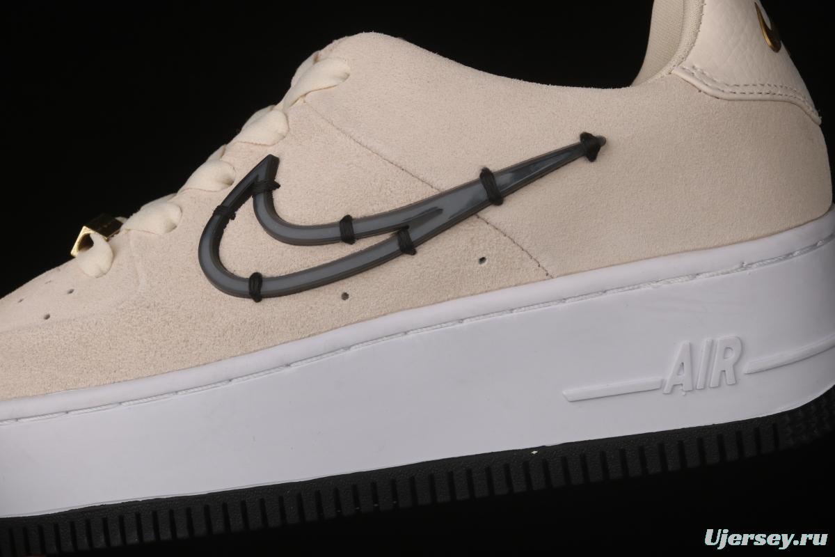 NIKE AF1 Sage Low shoes with thick soles CI3482-200