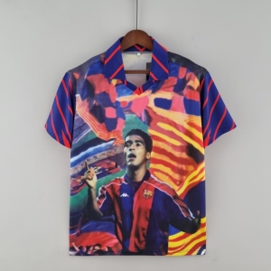 Retro Barcelona 93/94 Romario Jersey