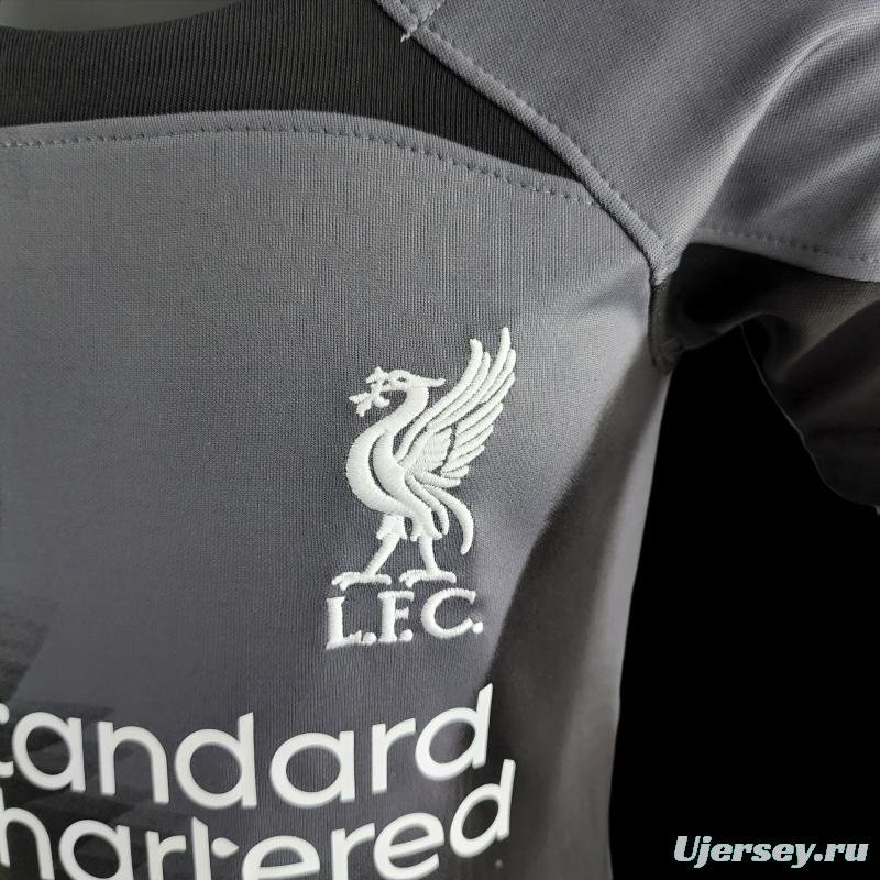 22/23 Liverpool Kids Kit Goalkeeper Black Size 16-28