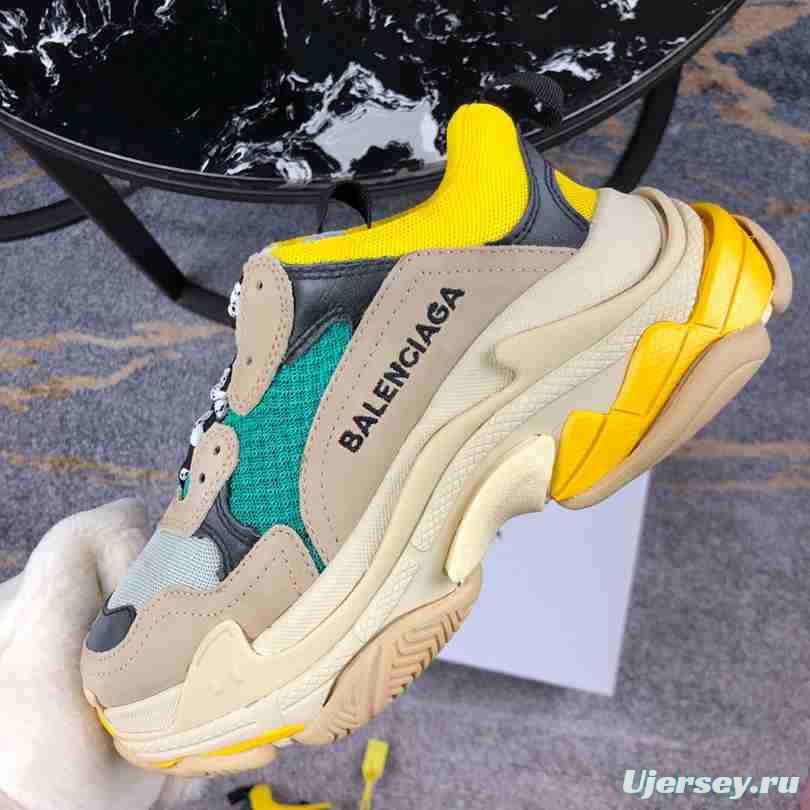 Men Balenciaga Triple-S Sneaker khaki/Green