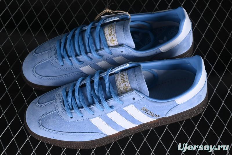 Adidas Handball Spezial Retro Casual Sneakers with Suede Upper and Gum Rubber Outsole - BD7632