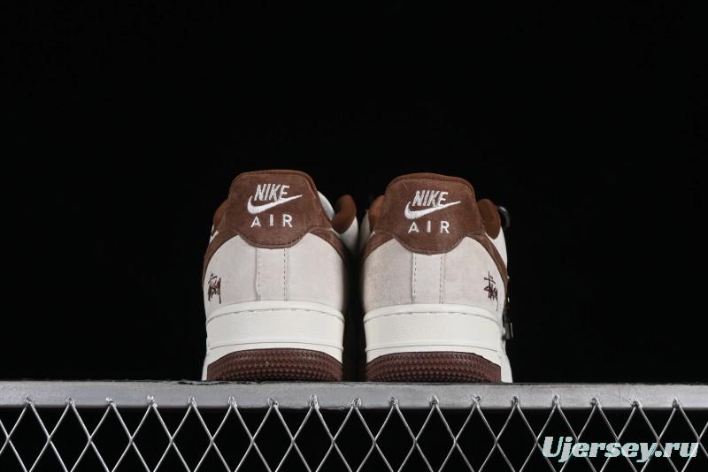 Nike Air Force 1'07 Low  Casual Sneakers