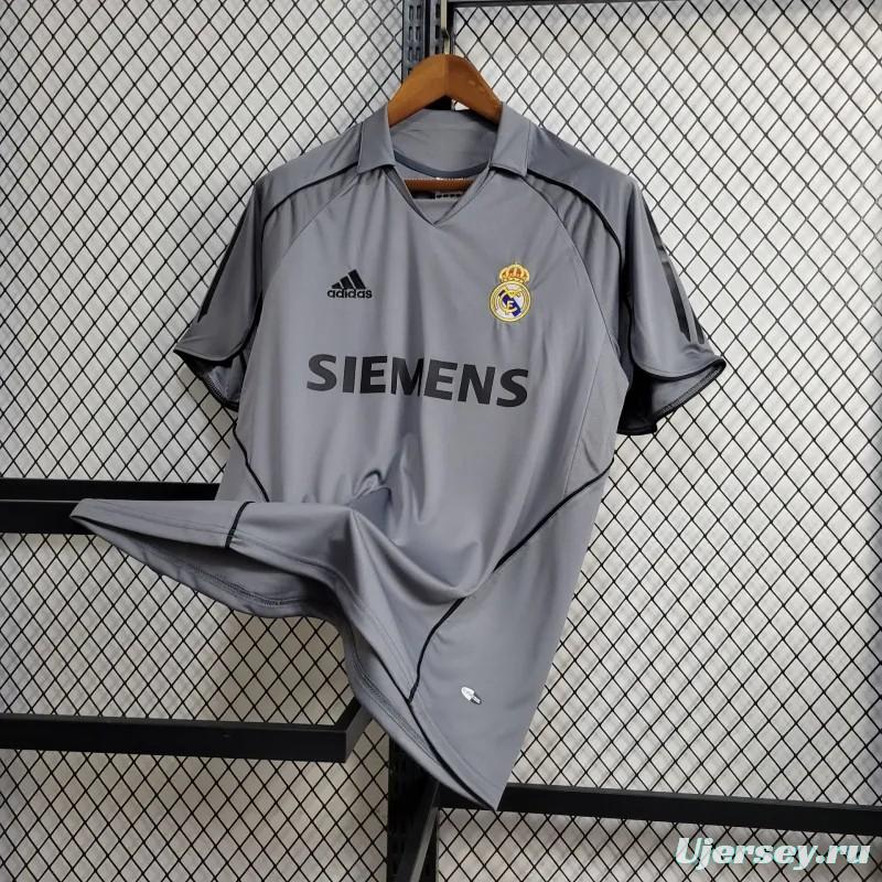 Retro 05/06 Real Madrid Third Grey Jersey