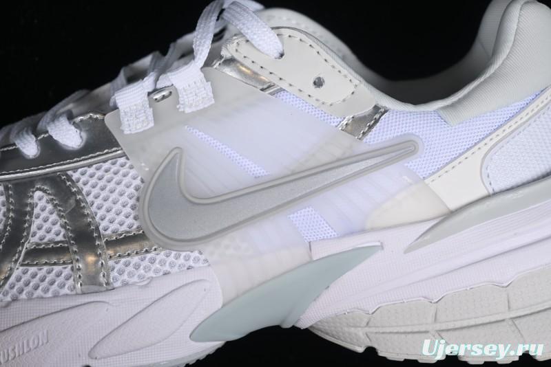 Nike Runtekk V2K Retro Low-Top Running Shoes with Cushlon Midsole and Distressed Effect - FD0736-104