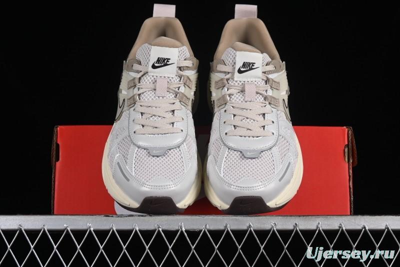 Nike V2K Runtekk 3XL Low-Top Retro Running Shoes with Shock Absorption and Anti-Slip Design - FD0736-103