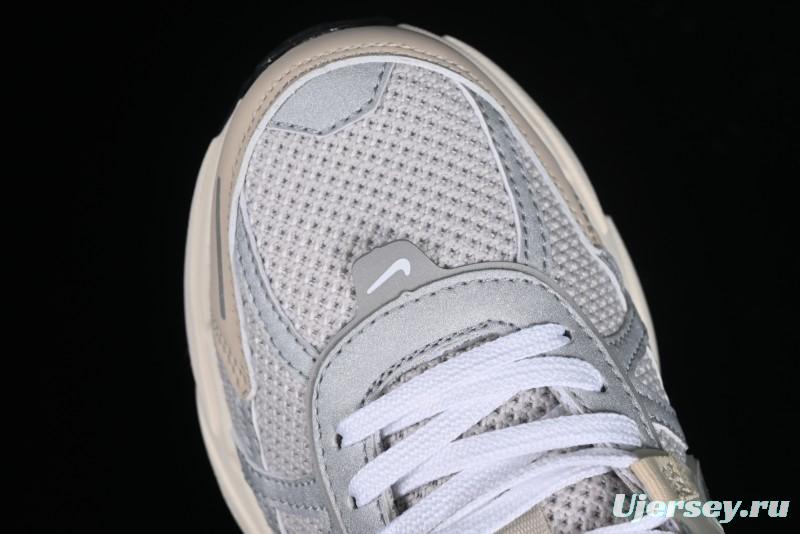 Nike Runtekk Run Retro Low-Top Running Shoes with Cushlon Midsole and Anti-Slip Design - HF4305-072