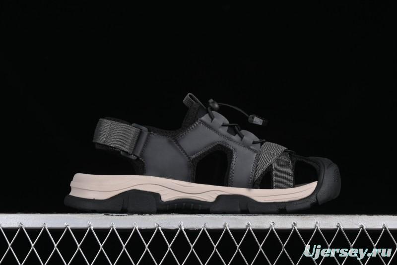 ECCO New Terrain Series Outdoor Closed-Toe Sandals Water Shoes with Breathable Design - 63890301002