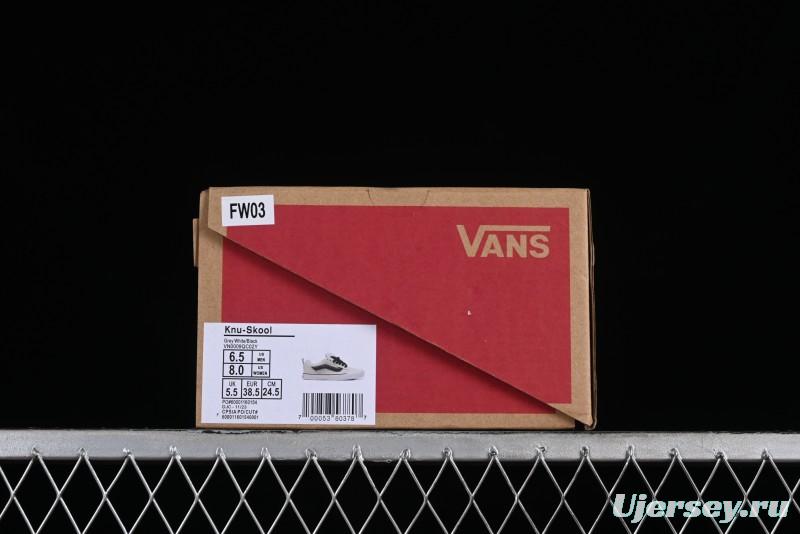 Vans Classics Knu Skool Retro Sneakers with Thick Tongue and Oversized Toe - VN0009QC02Y