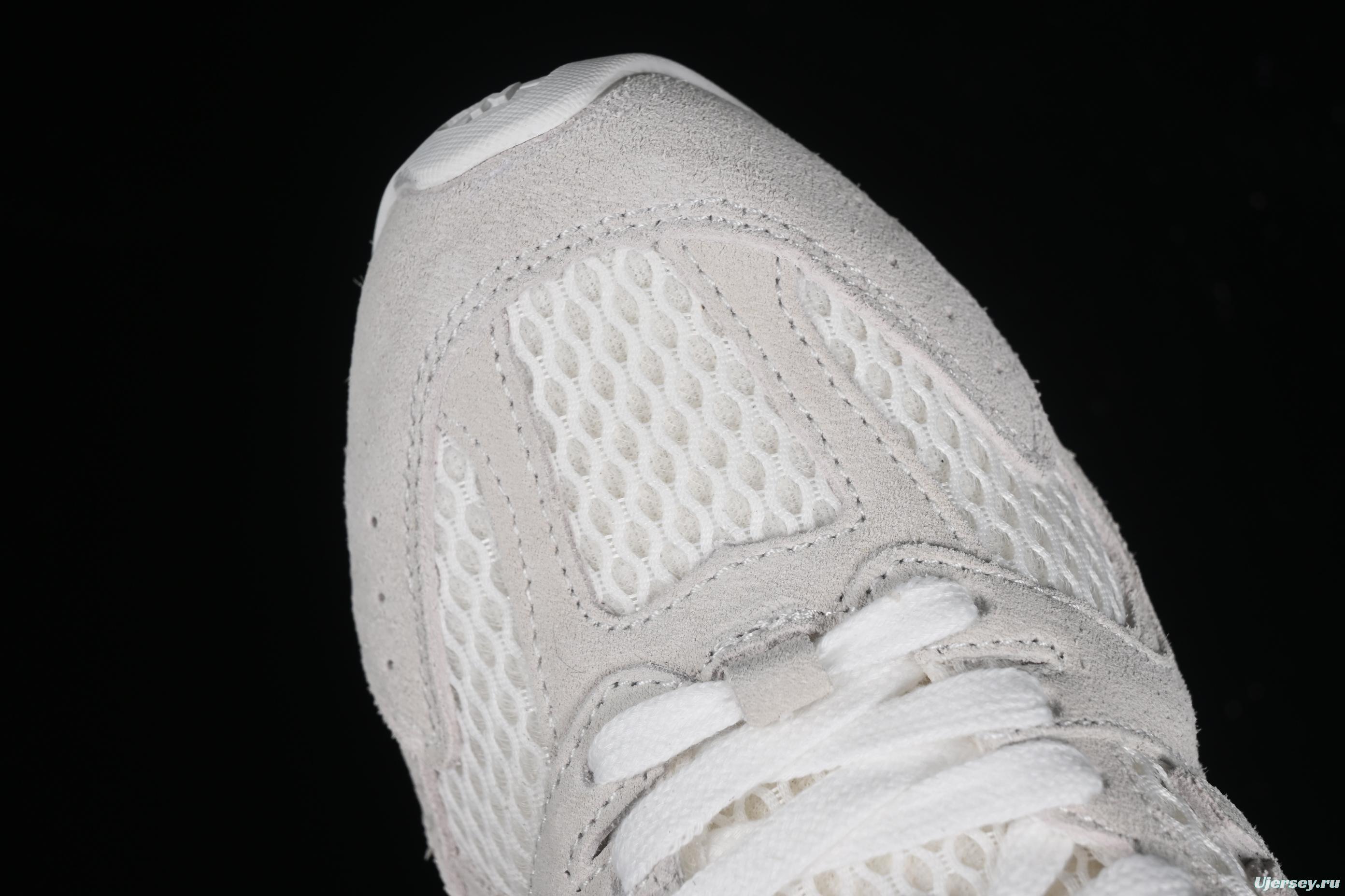 MiuMiu x New Balance 530 Low-Top Retro Casual Running Sneakers in White - 530