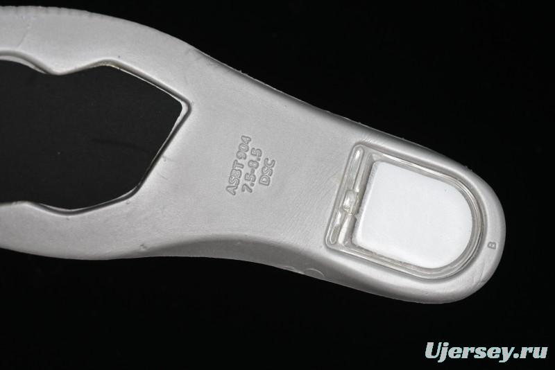 Nike SB Dunk Low "Mummy" Skateboarding Shoes with Mummy-Inspired Design - DM0774-111