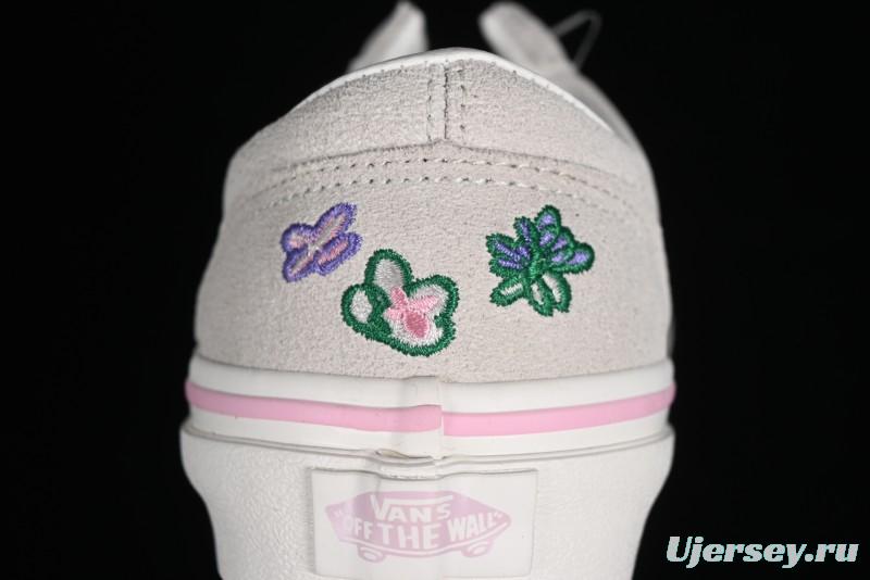 Vans Style 36 Low-Top Skate Shoes with Embroidered Details in Cream - VN000CRPGRN