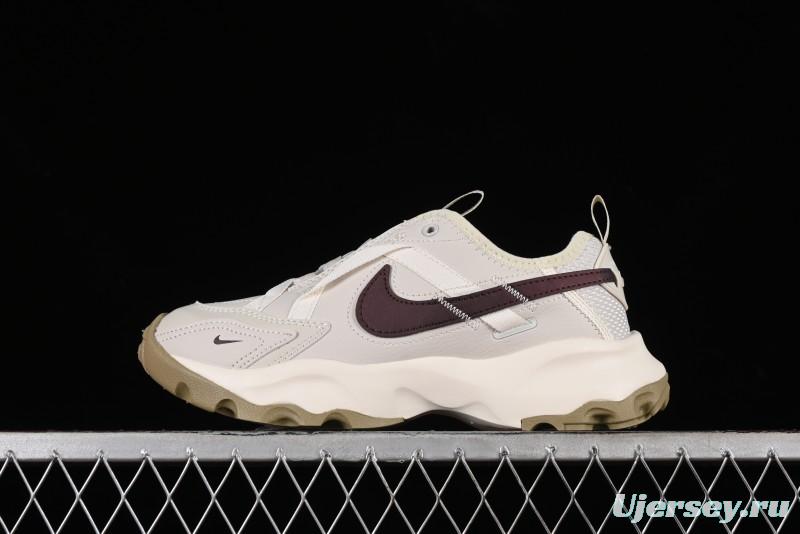 Nike TC 7900 Retro Dad Shoes with Reflective Swoosh and Cushioned Sole - DD9682-003