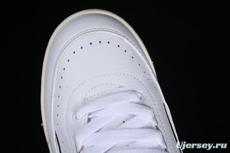 Nike Air Jordan 2/3 Retro Low Top Basketball Shoes in White/Black/Sail/Cement Grey - FD0383-100