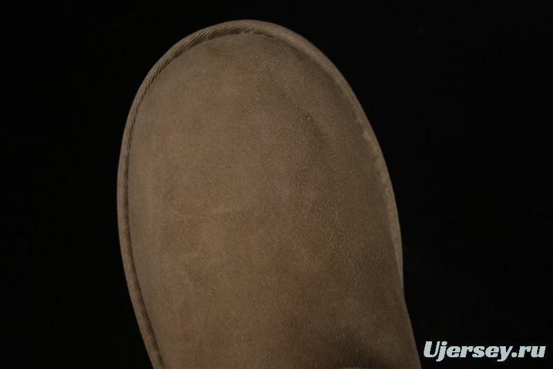 UGG Classic Ultra Mini Short Boots with Genuine Australian Sheepskin and TREADLITE Outsole - 1116109
