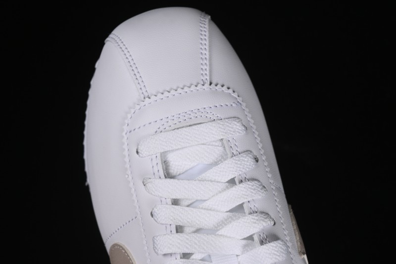 Nike Classic Cortez Leather Retro Running Shoes - DN1791-105