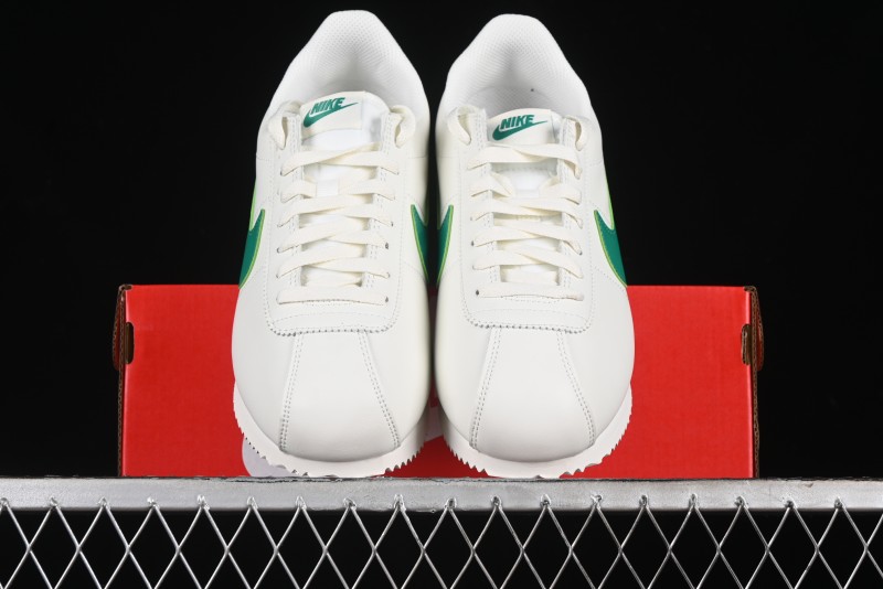 Nike Classic Cortez Leather Retro Running Shoes - DM4044-104