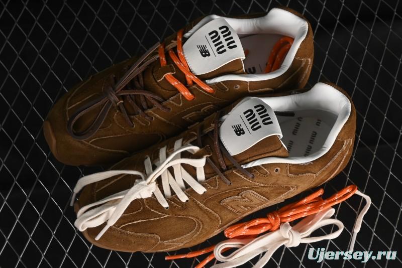 Miu Miu x New Balance 530 Low-Top Retro Running Shoes with Deconstructed Design - 38165