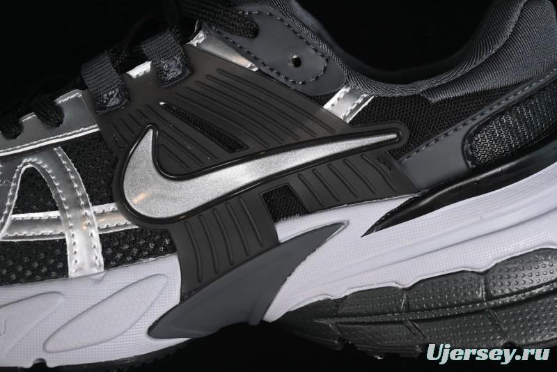 Nike V2K Runtekk 3XL Retro Low-Top Running Shoes with Shock Absorption and Anti-Slip Design - FD0736-005