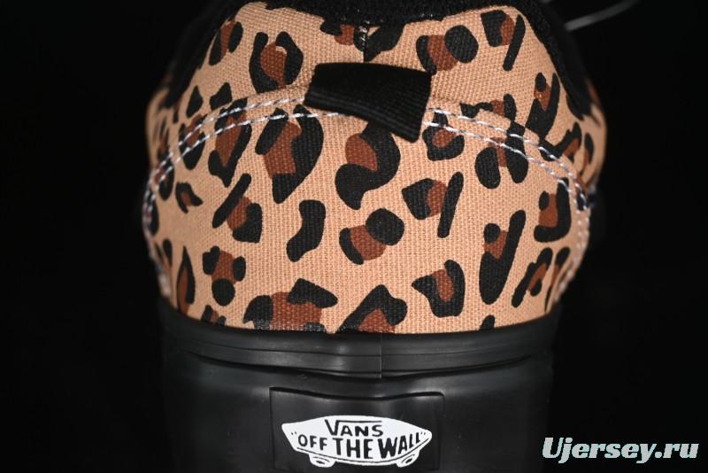 Vans Classics Knu Skool Retro Sneakers with Enlarged Toe and Thickened Trim - VN000CSQW3ZT188