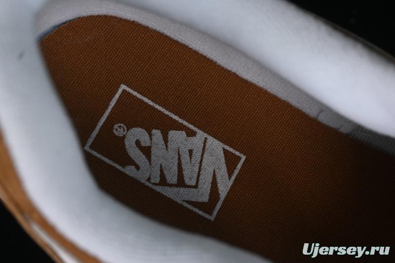 Vans Classics Knu Skool Retro Sneakers with Enlarged Toe and Thickened Trim - VN000CS0BR0