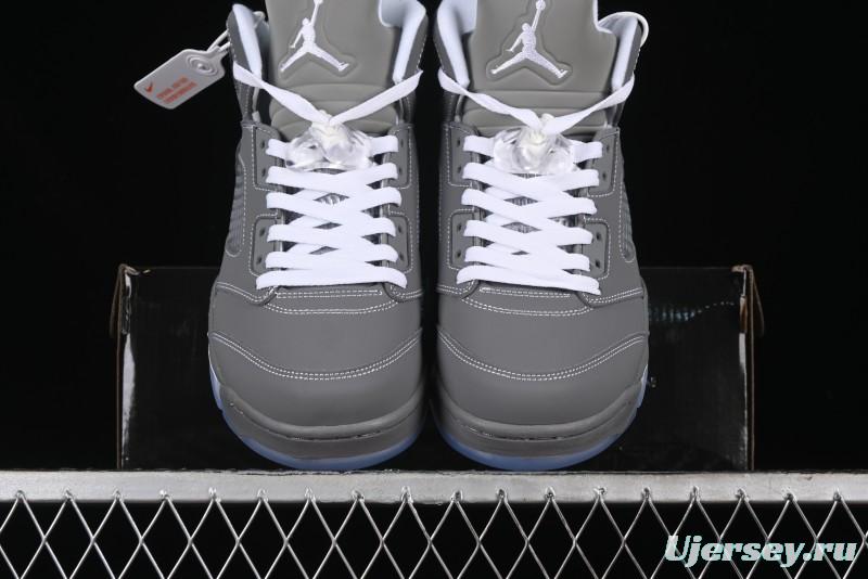 Nike Air Jordan 5 Retro Basketball Shoes with Grey Wolf Colorway - 136027-005