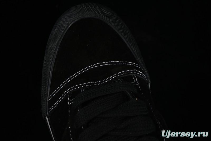 Vans Knu Skool Low Top Retro Casual Vulcanized Slip-On Shoes in Black - VN000CRPBMA