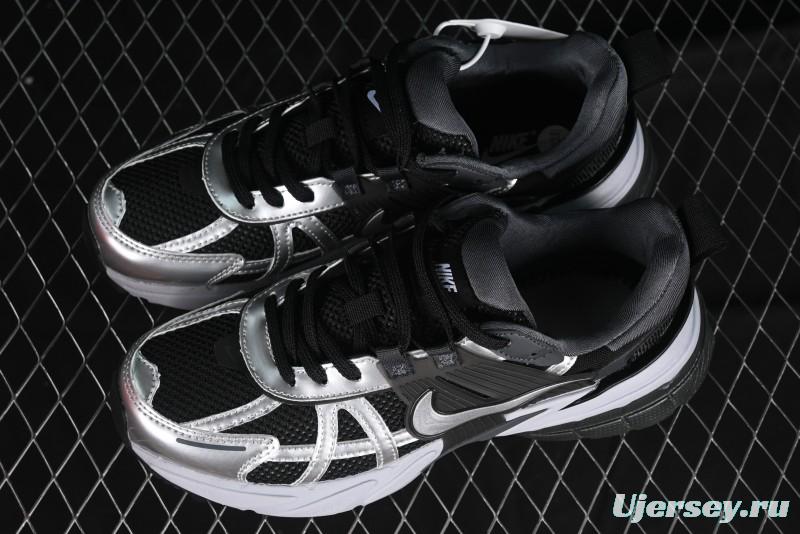 Nike V2K Runtekk 3XL Retro Low-Top Running Shoes with Shock Absorption and Anti-Slip Design - FD0736-005