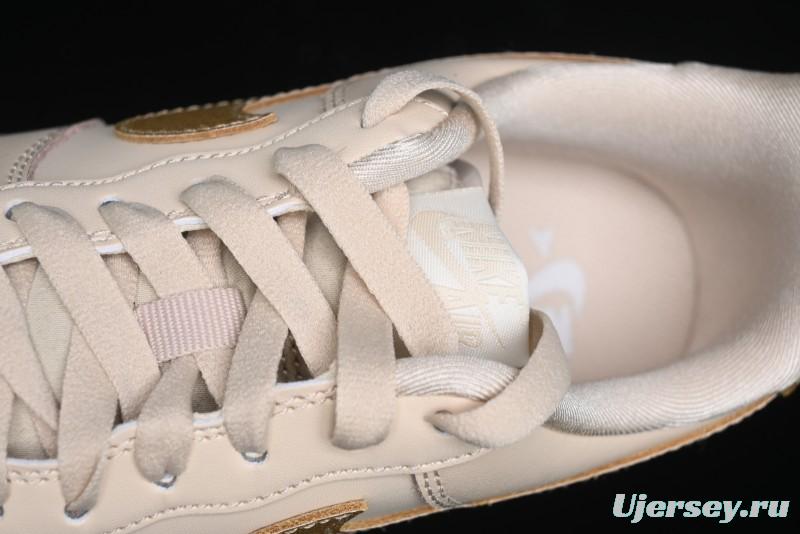 Nike Air Force 1 '07 Low Top Sneakers with Full-Grain Leather and Air Cushion - DQ7569-102