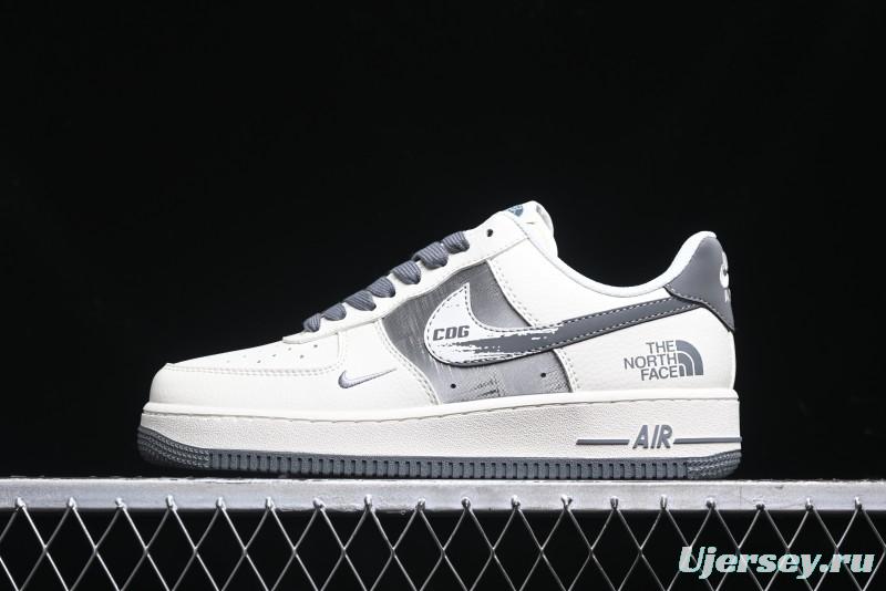 Nike Air Force 1 '07 Low The North Face x COMME des GARÇONS Light Grey Casual Sneakers - DM6688-002