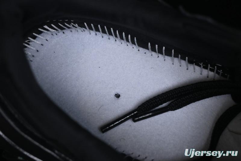 Nike Runtekk V2K Low-Top Retro Running Shoes with Cushlon Foam and Distressed Midsole - HQ1582-001