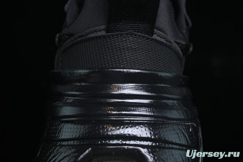 Nike Runtekk V2K Low-Top Retro Running Shoes with Cushlon Foam and Distressed Midsole - HQ1582-001