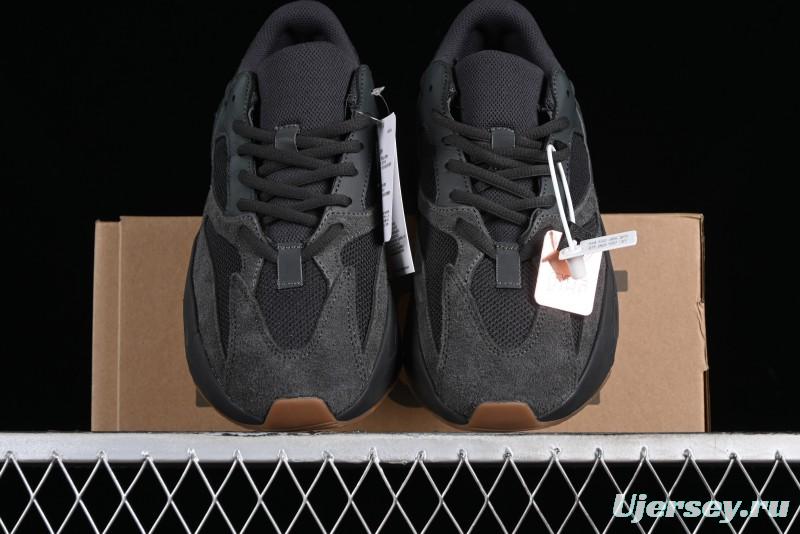 Adidas Yeezy Boost 700 V2 Utility Black Running Shoes with 3M Reflective Details - FV5304