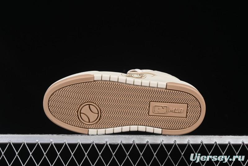 New York Yankees MLB Chunky Liner Lightweight Platform Sneakers with Hook and Loop Closure - 3ASXLMC4N43BGS