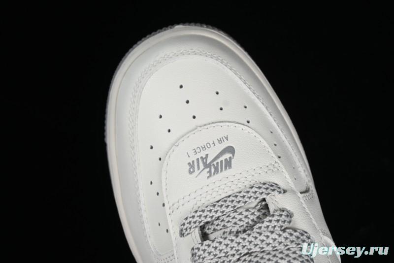 Nike Air Force 1 '07 Low Casual Sneakers with 3M Reflective Details and Full-Length Air Cushion - CJ1379-603