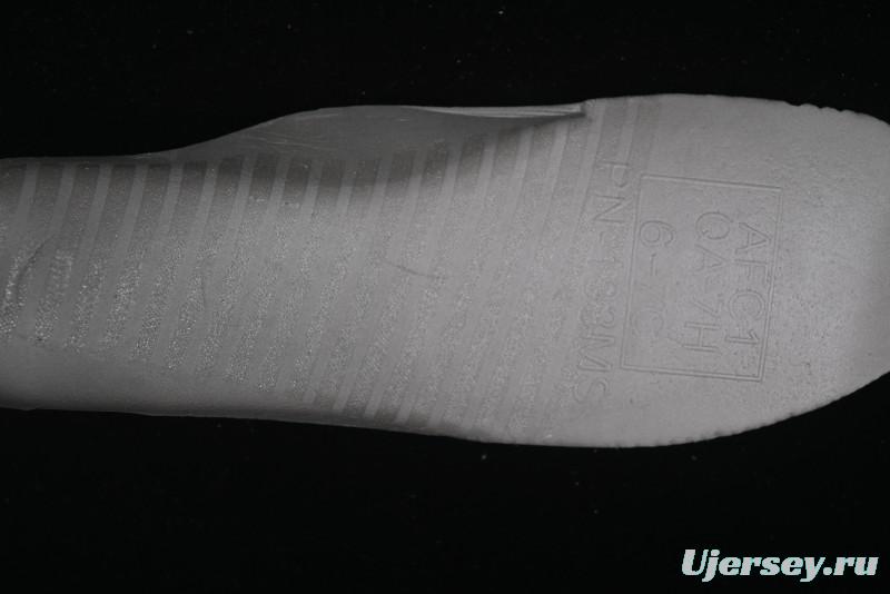 Nike Air Force 1 '07 Low Casual Sneakers with Full-Length Air Cushion - HM9483-300