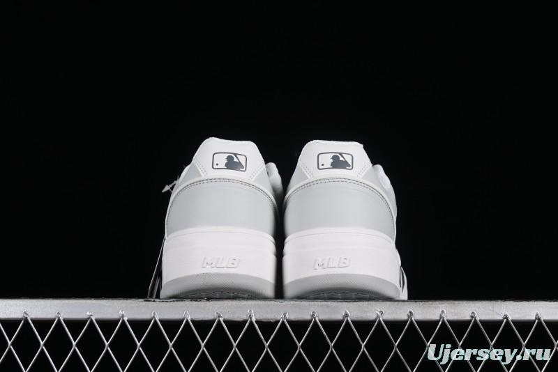 MLB Chunky Liner Basic New York Yankees Height Increasing Thick Sole Casual Sneakers - 3ASXCA12N50GRL