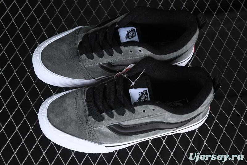 Vans Knu Skool Low-Top Retro Casual Vulcanized Sneakers in Grey Black - VN0009QCBDS