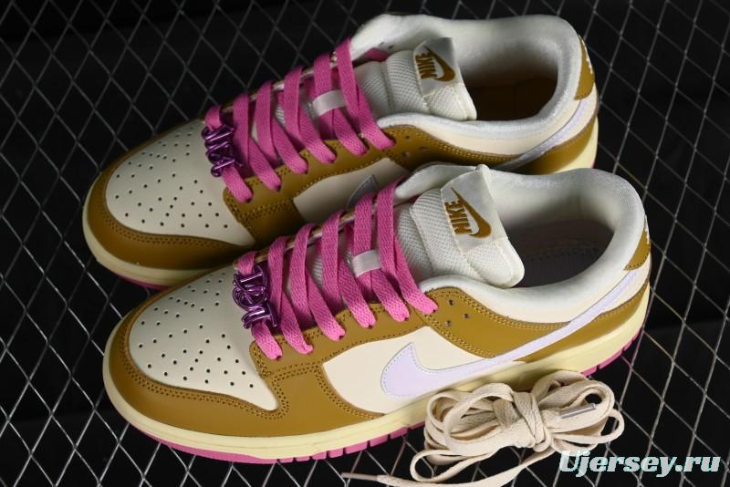 Nike Dunk Low "Just Do It" SB Low-Top Casual Skate Shoes in Coconut Milk and Pink - FD8683-700