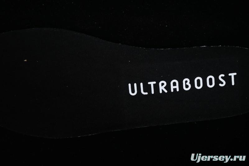 Adidas Ultraboost 5X ID8819 Running Shoes with Boost Cushioning