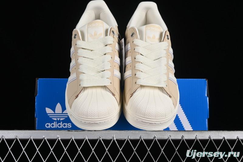 Adidas Originals Superstar Casual Sneakers with Shell Toe Design - IE3039