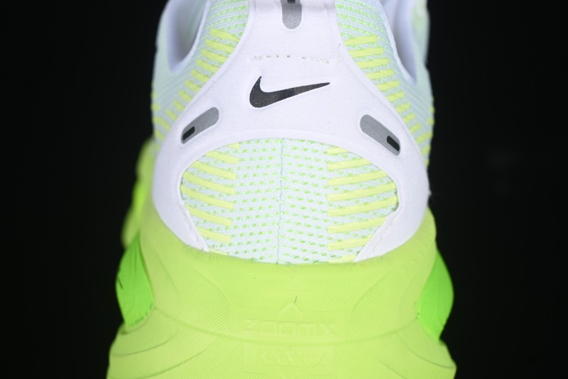 Nike Air Zoom Vomero 18 Moon Landing 18 Running Shoes with Built-in Zoom Air Cushion - HM6804-102