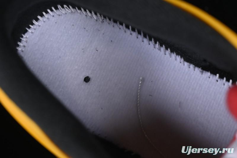 Nike Air Jordan 4 Remastered Retro Sneakers in White Green with Gum Sole - FQ7939-007