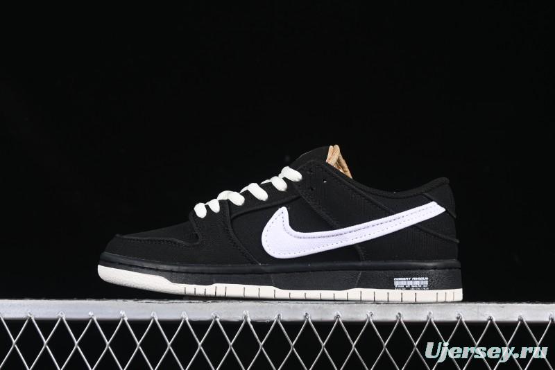 Nike SB Dunk Low Premium Skateboarding Shoes in Black and White - FN5880-001