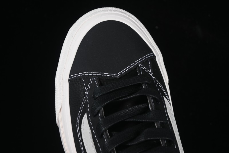 Vans Old Skool 36 Low-Top Retro Skate Shoes - VN000D57BLK