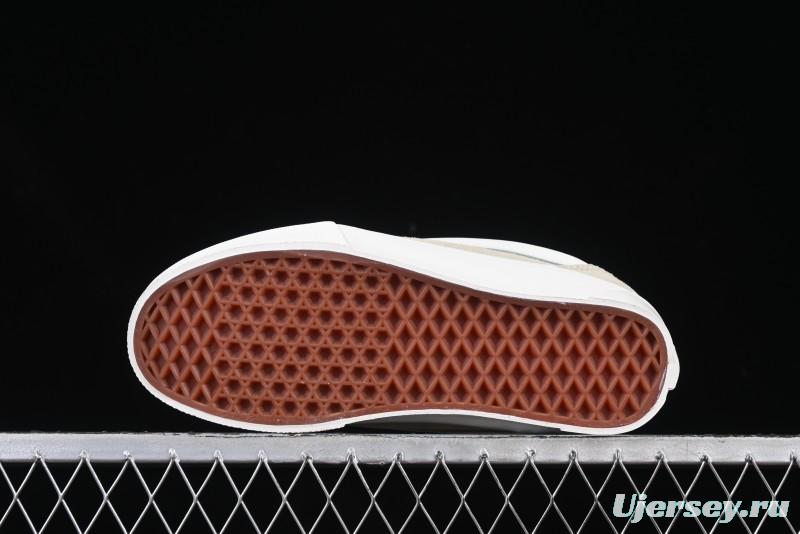 Vans Knu Skool Low-Top Retro Chunky Sneakers - VN000D6ZE2S