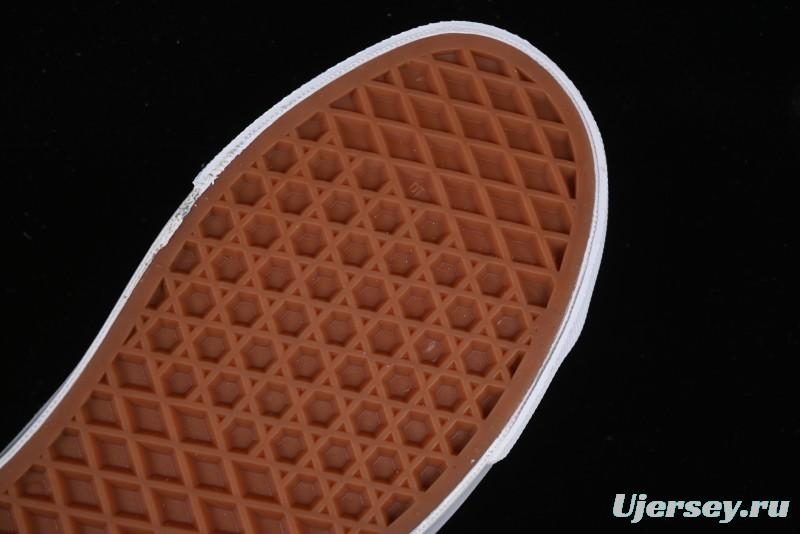 Vans Old Skool 36 Low-Top Retro Skate Shoes - VN000D57TBR